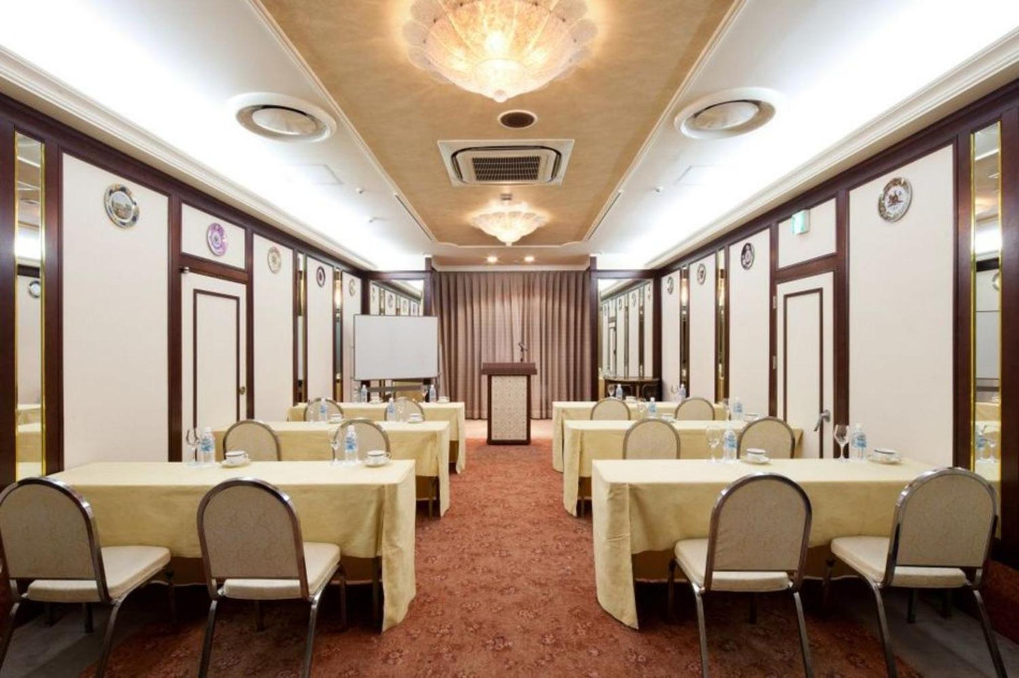 Hiroshima Grand Intelligent Hotel Exteriör bild